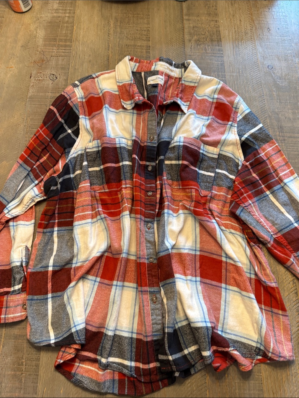 Universal Thread Red White and Navy Plaid Button-Down Shirt